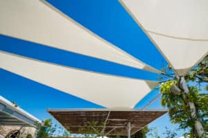 3 Signs That Your Shade Sails Need A Maintenance